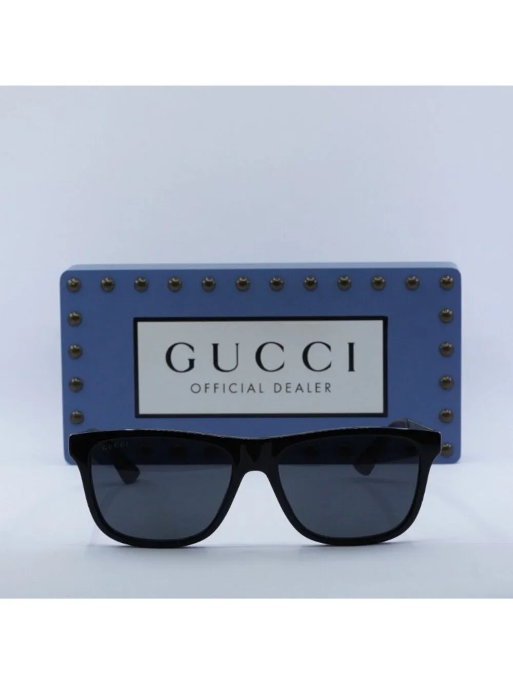 Gucci model gg0687s